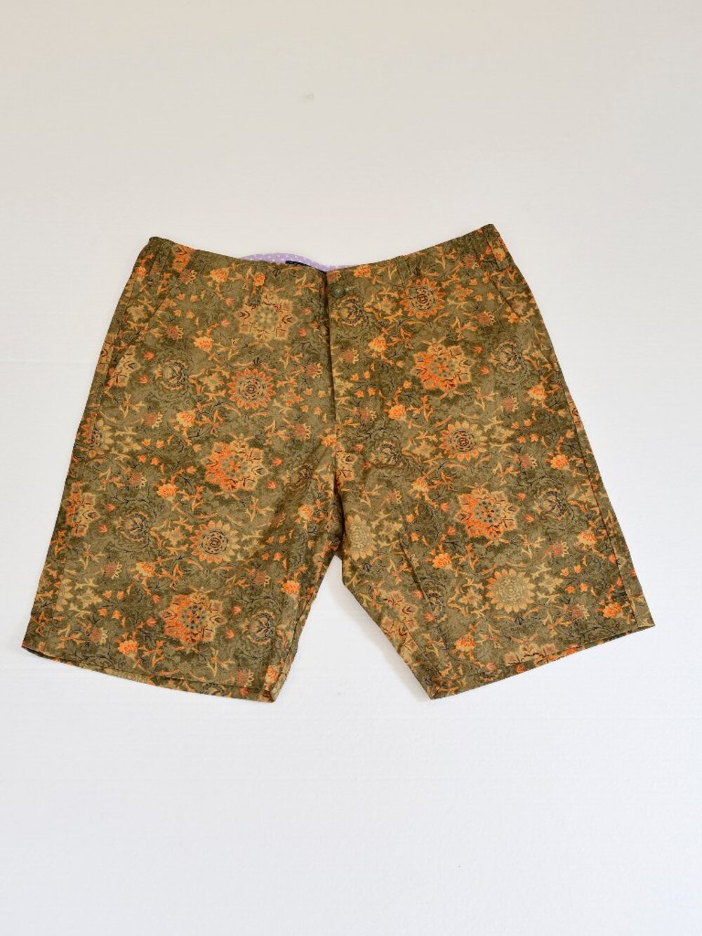 Old Bull Lee Men’s Floral Yellow Flat Front Shorts-size 36 NWOT